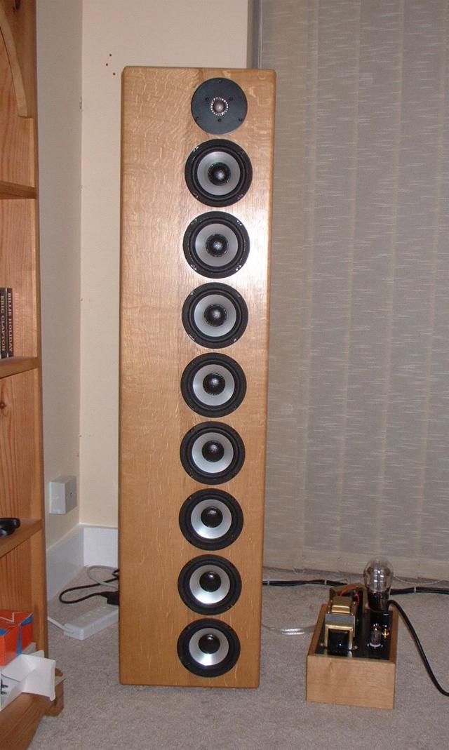 Straight 8 loudspeaker